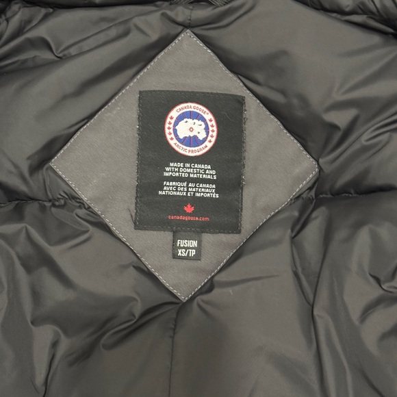 Men’s Canada Goose Chateau Parka Fusion Fit Down Jacket XS in Graphite - Picture 7 of 7